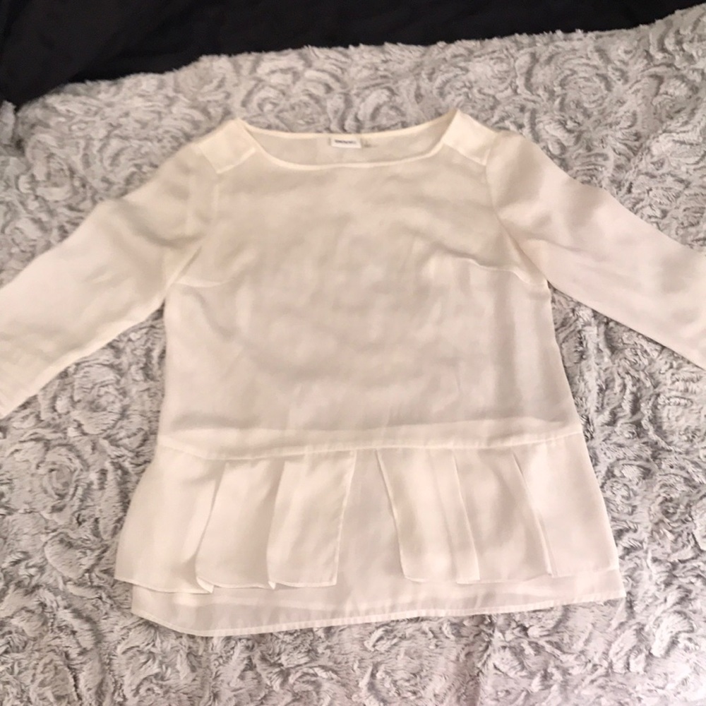 White dress shirt